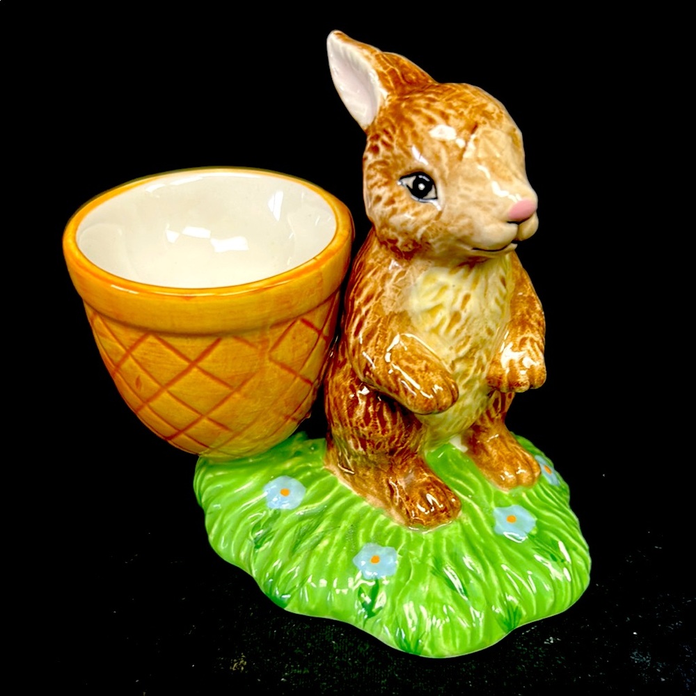 Vintage “Global Design Connections” by Kate Williams ceramic bunny egg cup